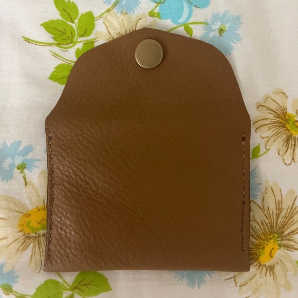 Handmade Genuine Leather Wallet - Picture 4 of 5